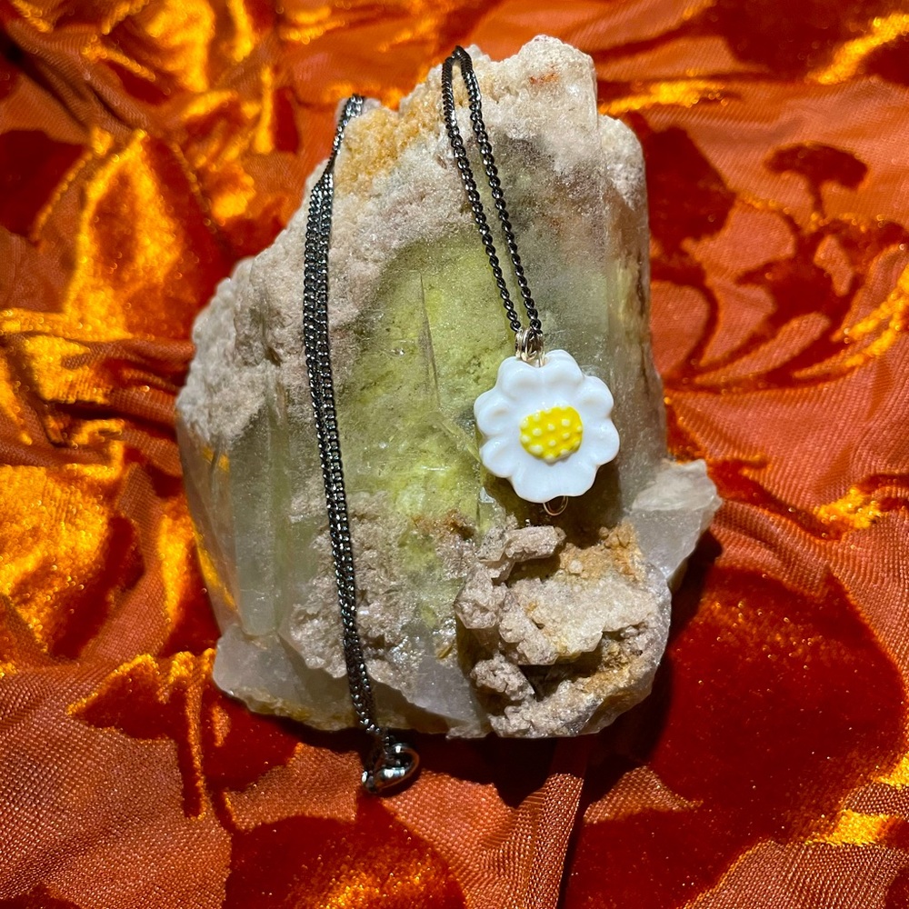 Daisy Necklace